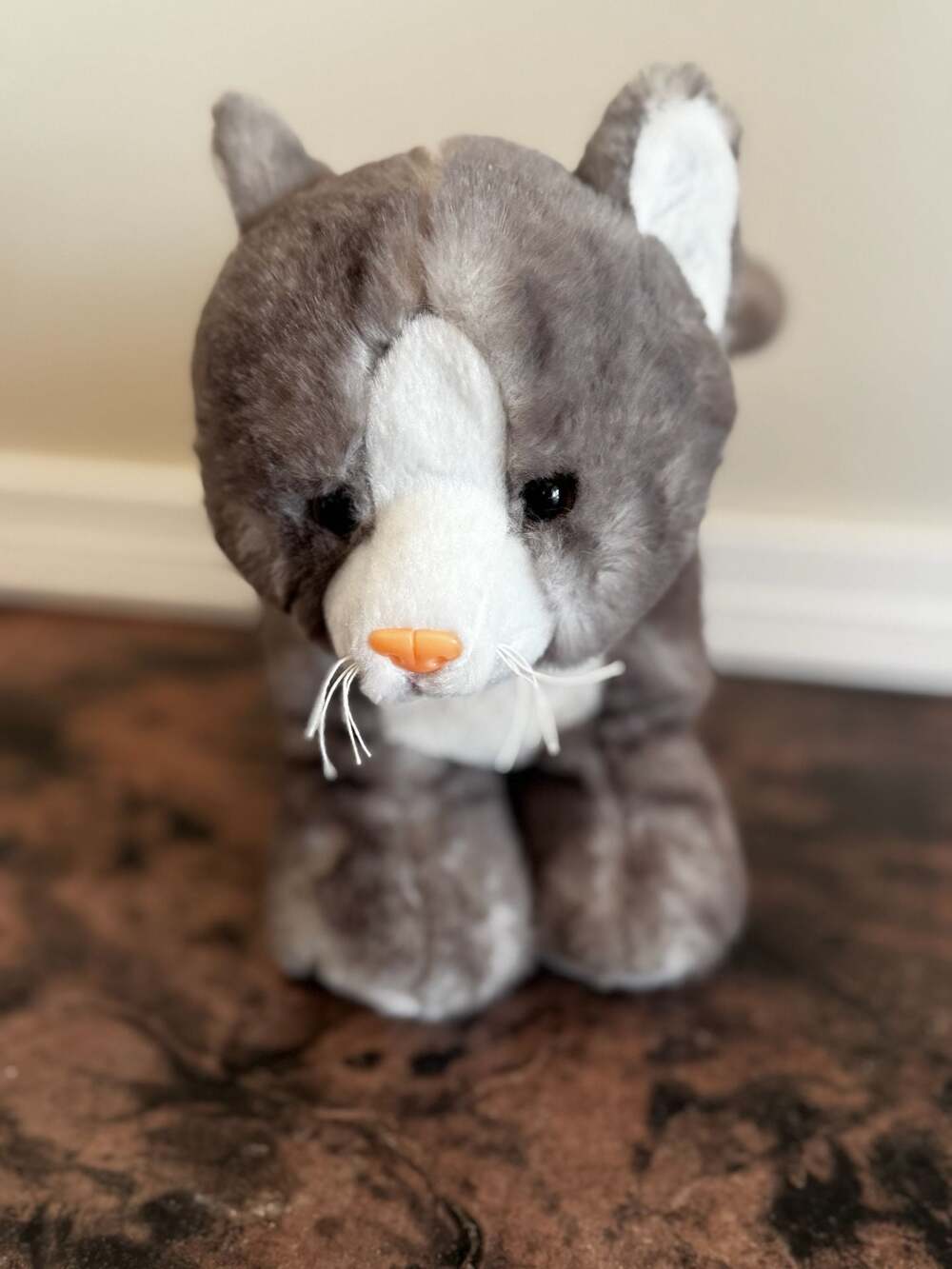Plushies Gray & White Cat Shaped Plush Purse
